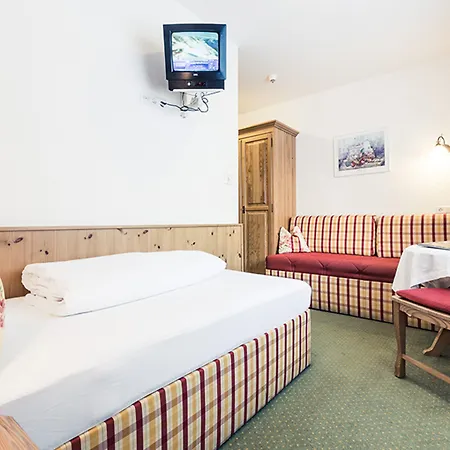 ゲストハウス Andre Arnold - Boutique 3*