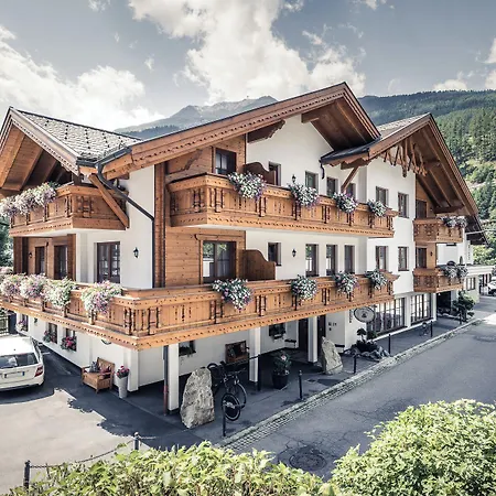 Andre Arnold - Boutique ゲストハウス 3*