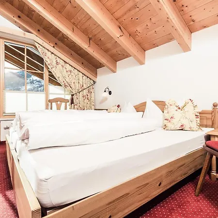 Andre Arnold - Boutique 3*